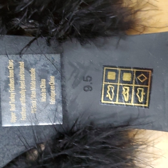 NEW Jeffrey Campbell fur 9.5 - Picture 7 of 7